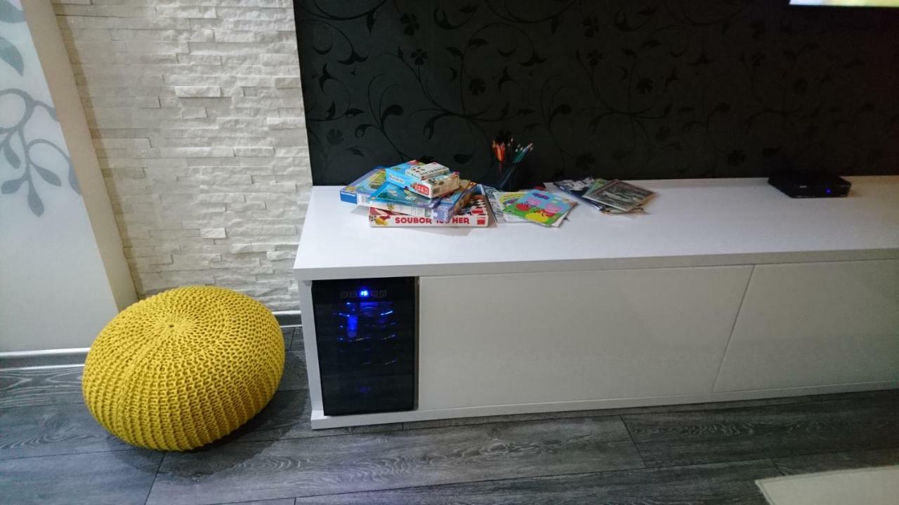 Apartmán Sofia Velky Slavkov Exterior foto